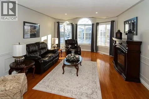 156 Gracehill Crescent Freelton ON L8B 1A5