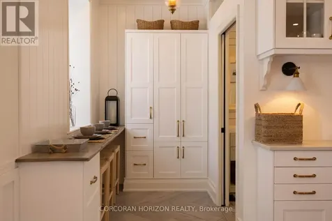 320 Whitmore Drive Waterloo ON N2K 1X4
