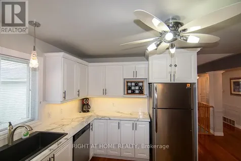 156 Gracehill Crescent Hamilton ON L8B 1A5