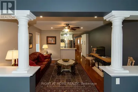 156 Gracehill Crescent Hamilton ON L8B 1A5