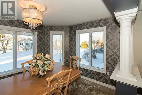 156 Gracehill Crescent Hamilton ON L8B 1A5