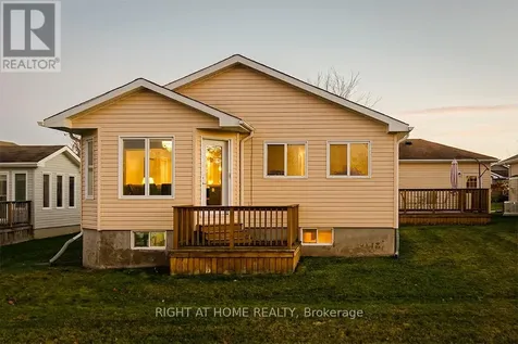 156 Gracehill Crescent Hamilton ON L8B 1A5