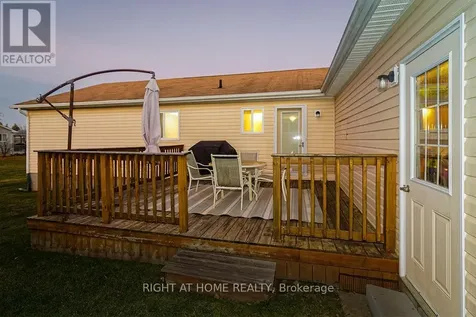 156 Gracehill Crescent Hamilton ON L8B 1A5