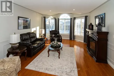 156 Gracehill Crescent Hamilton ON L8B 1A5