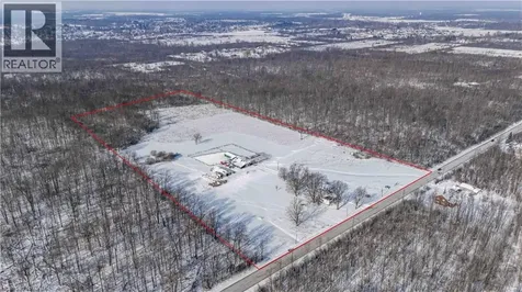 613 Helena Street Fort Erie ON L2A 4K2