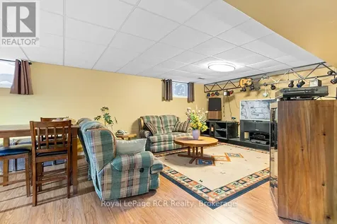 335 3rd Avenue West Owen Sound ON N4K 6Y9
