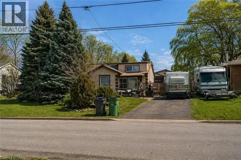 202 Upper Mount Albion Road Stoney Creek ON L8J 1V4