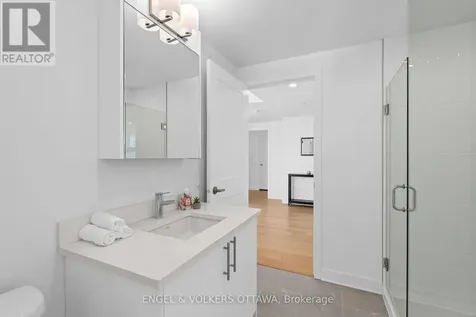 180 George Street Ottawa ON K1N 0G8