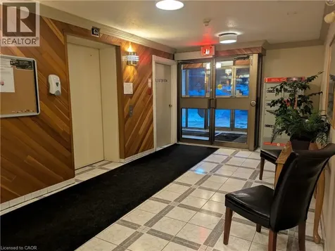 3050 Pinemeadow Drive Burlington ON L7M 3X5
