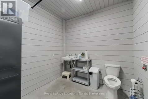 10 Greco Court Collingwood ON L9Y 3Z9