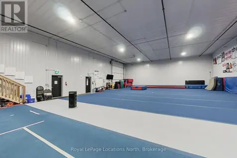 10 Greco Court Collingwood ON L9Y 3Z9