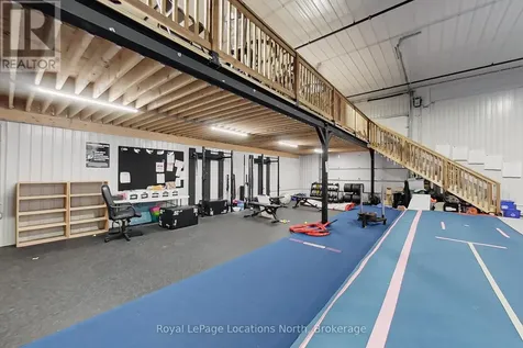 10 Greco Court Collingwood ON L9Y 3Z9
