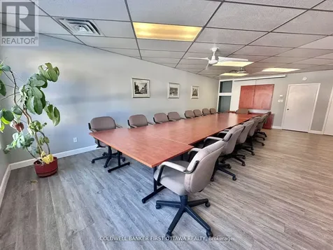 2285 Street Laurent Boulevard Ottawa ON K1G 4Z4