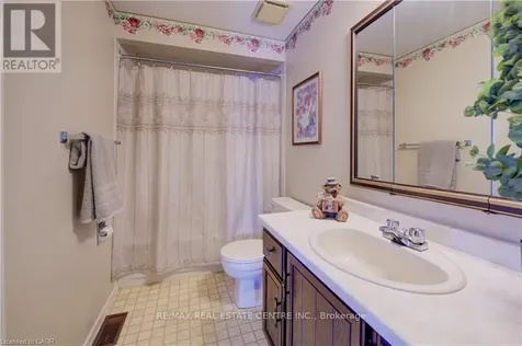493 Beechwood Drive Waterloo ON N2T 1H8