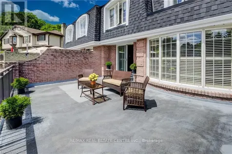 493 Beechwood Drive Waterloo ON N2T 1H8