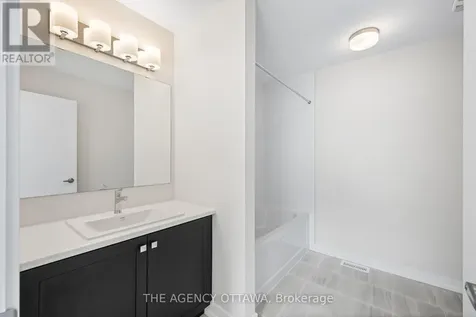 948 Seagrave Lane Ottawa ON K0A 2Z0