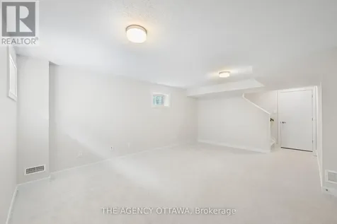 948 Seagrave Lane Ottawa ON K0A 2Z0