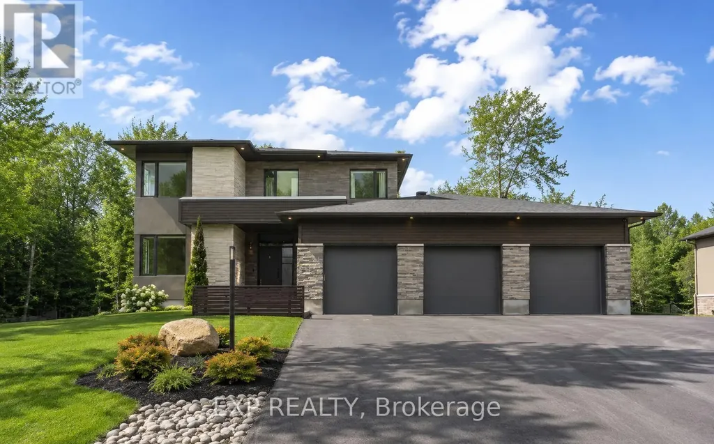 1961 Cedarlakes Way Ottawa ON K4P 1P2