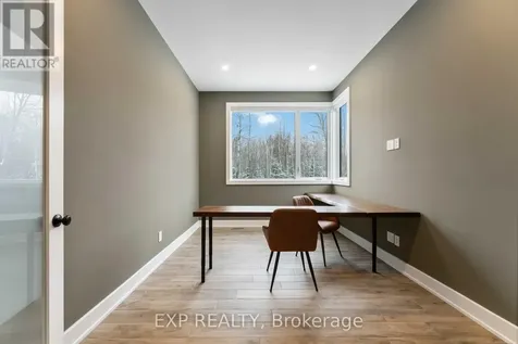 1961 Cedarlakes Way Ottawa ON K4P 1P2