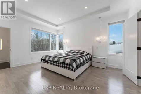 1961 Cedarlakes Way Ottawa ON K4P 1P2