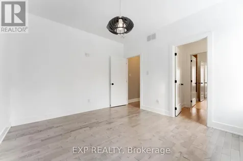 1961 Cedarlakes Way Ottawa ON K4P 1P2