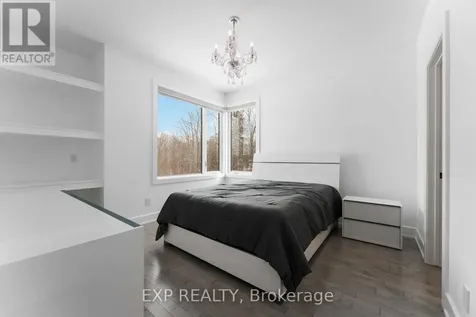 1961 Cedarlakes Way Ottawa ON K4P 1P2