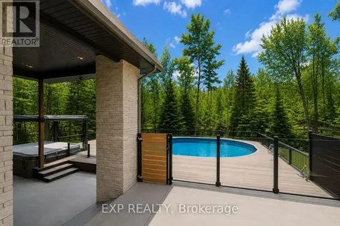 1961 Cedarlakes Way Ottawa ON K4P 1P2