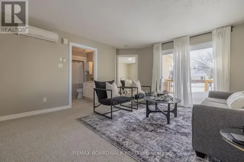 206 Oak Leaf Private Ottawa ON K0A 2Z0