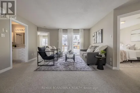 206 Oak Leaf Private Ottawa ON K0A 2Z0