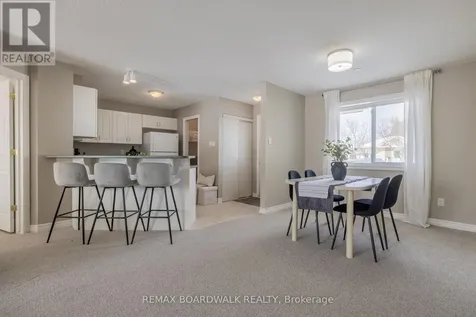 206 Oak Leaf Private Ottawa ON K0A 2Z0