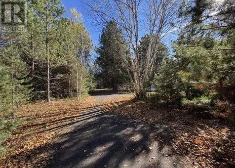 19 Low Avenue Gogama ON P0M 1W0