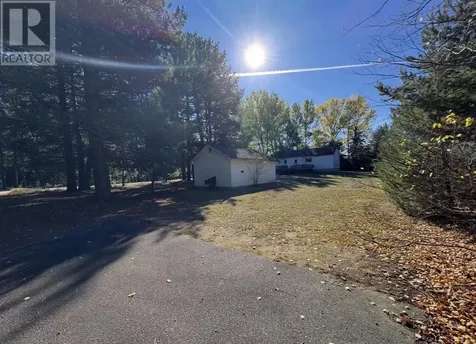 19 Low Avenue Gogama ON P0M 1W0