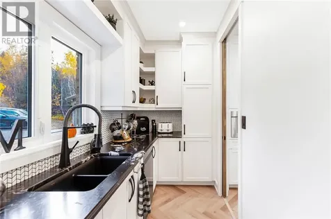 20 Breezehill Road Skead ON P0M 2Y0