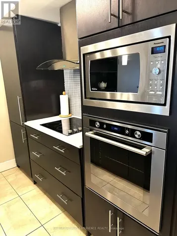 9 Harbour Street East Collingwood ON L9Y 5B5