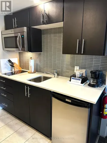 9 Harbour Street East Collingwood ON L9Y 5B5