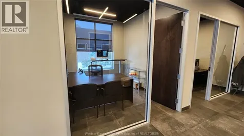 18 Amy Croft Drive Lakeshore ON N9K 0A1