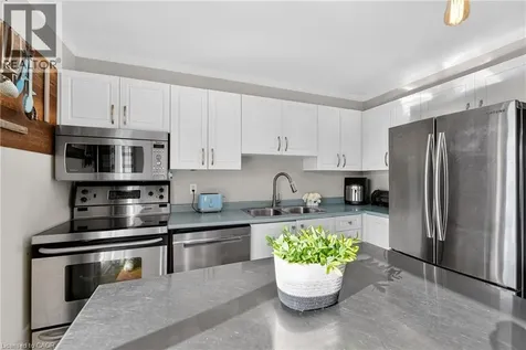 4996 Greenlane Road Beamsville ON L3J 0C1
