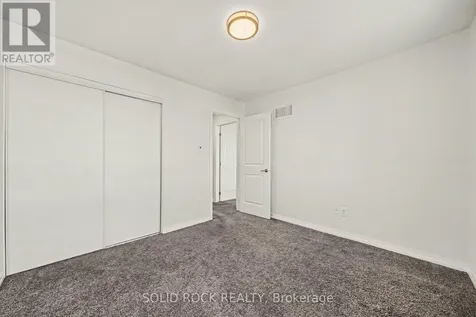 407 White Arctic Avenue Ottawa ON K2J 5W5