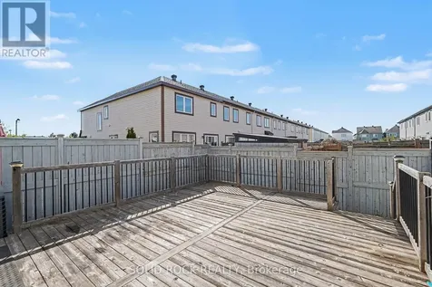 407 White Arctic Avenue Ottawa ON K2J 5W5