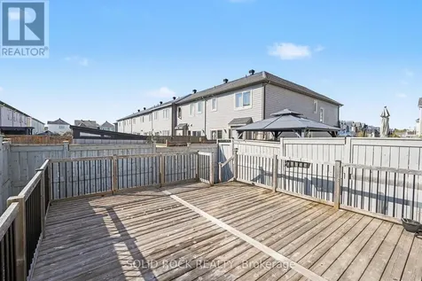 407 White Arctic Avenue Ottawa ON K2J 5W5