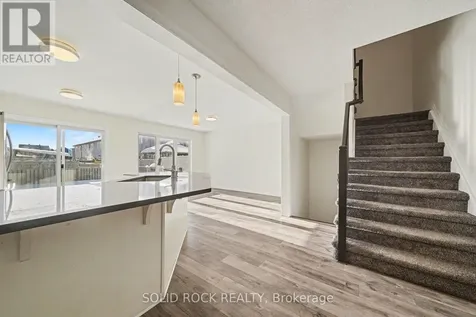 407 White Arctic Avenue Ottawa ON K2J 5W5