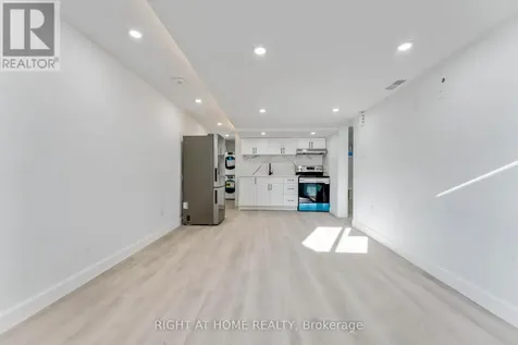 2700 Priscilla Street Ottawa ON K2B 7E2