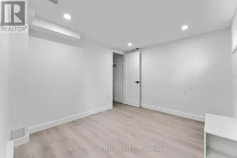2700 Priscilla Street Ottawa ON K2B 7E2