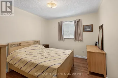 63 Lepage Drive Penetanguishene ON L9M 1R5