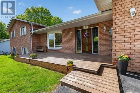 63 Lepage Drive Penetanguishene ON L9M 1R5