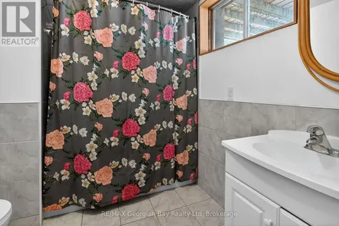 63 Lepage Drive Penetanguishene ON L9M 1R5