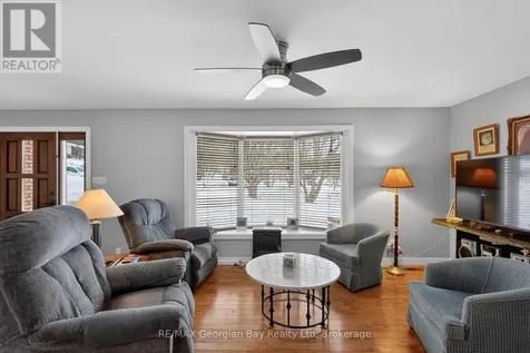 63 Lepage Drive Penetanguishene ON L9M 1R5