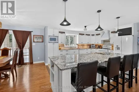 63 Lepage Drive Penetanguishene ON L9M 1R5