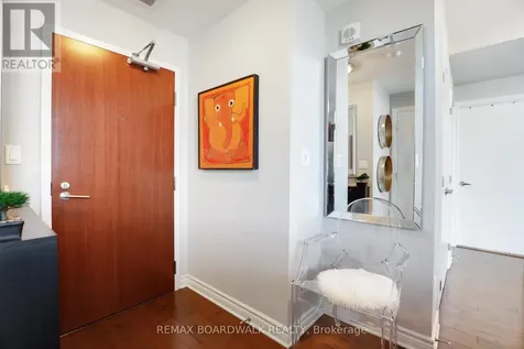 575 Byron Avenue Ottawa ON K2A 1R7