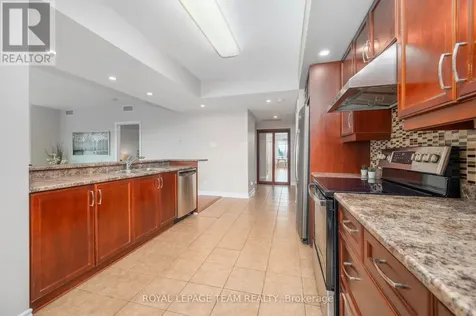 200 Rideau Street Ottawa ON K1N 5Y1
